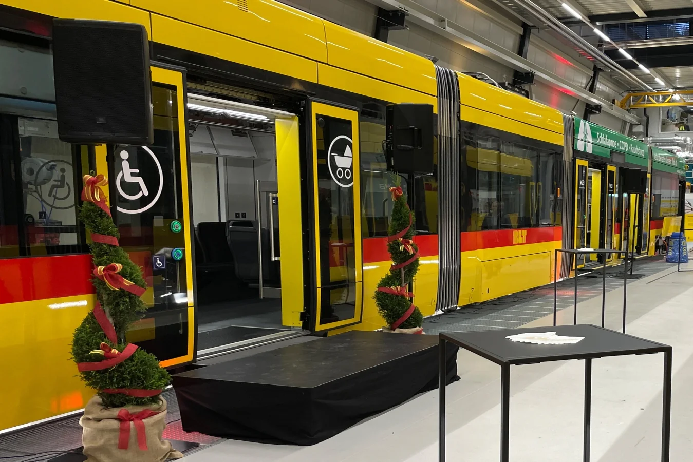 BLT Baselland Transport AG — Eröffnung Waldenburgerbahn — Bild 17